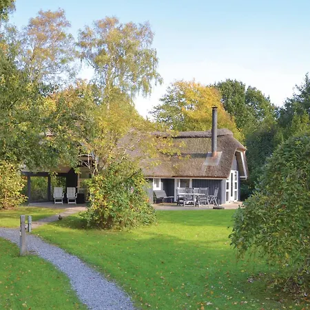 Hébergement de vacances Three-Bedroom Holiday Home Gilleleje With A Fireplace 09 Gilleleje