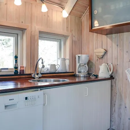 Three-Bedroom Holiday Home Gilleleje With A Fireplace 09 *