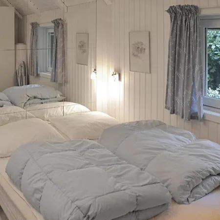 Three-Bedroom Holiday Home Gilleleje With A Fireplace 09